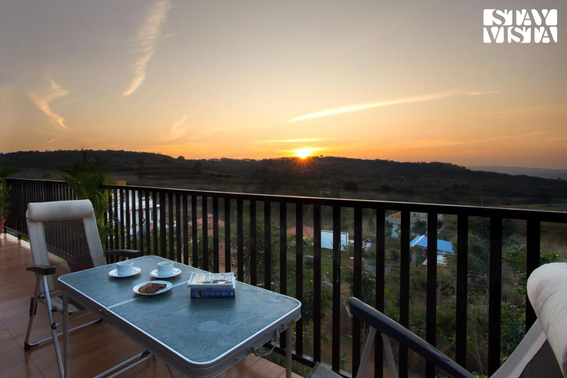 Stayvista At Hillside Harmony Pvt Pool & Free Breakfast Бангалор Екстериор снимка