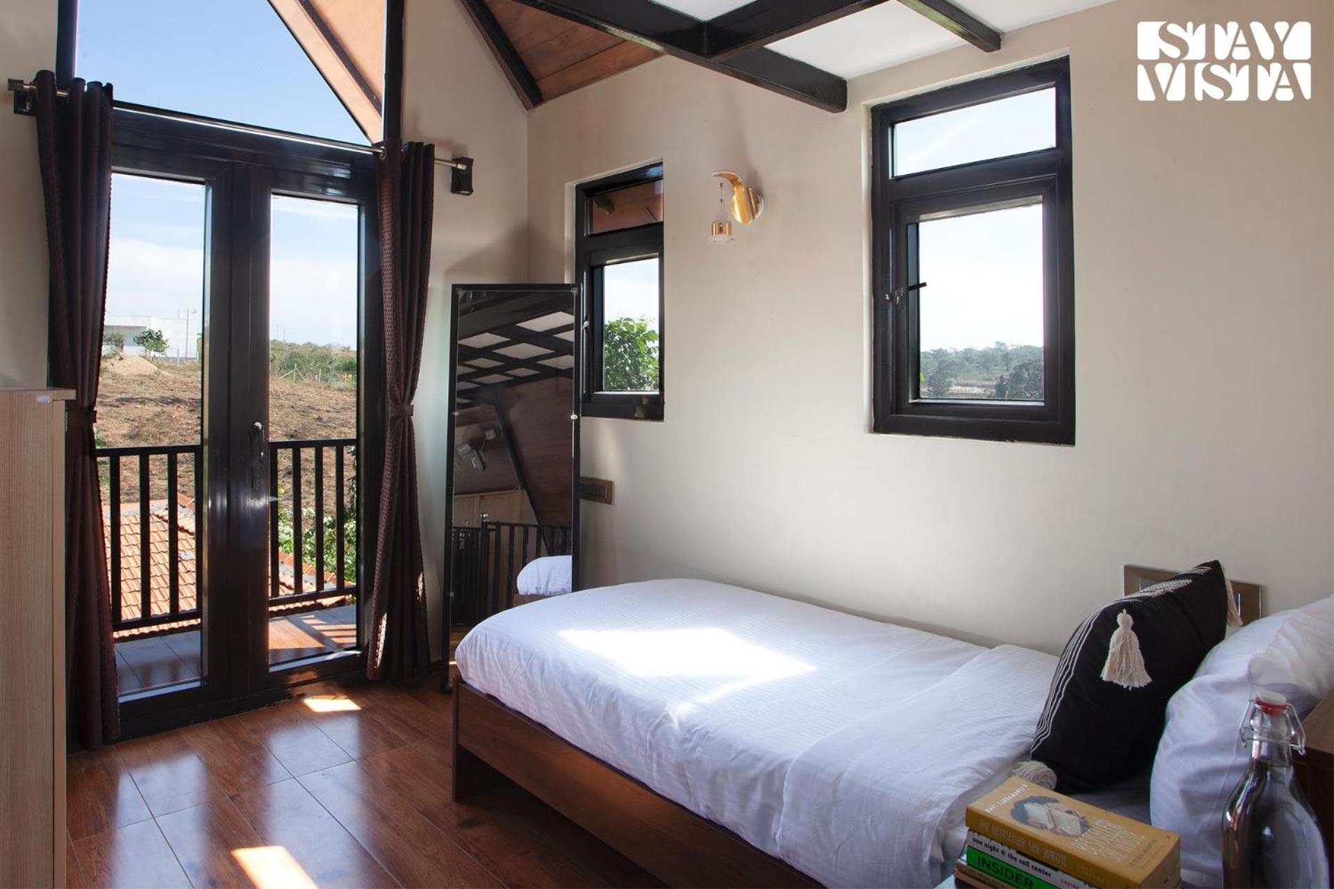 Stayvista At Hillside Harmony Pvt Pool & Free Breakfast Бангалор Екстериор снимка